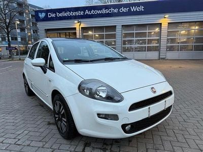 Gebraucht Fiat Punto Evo Lounge 106 PS (77 kW) 2015 Weiß Kleinwagen