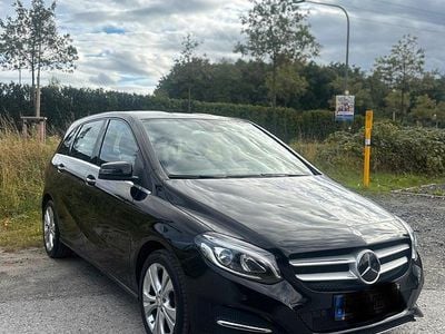 Mercedes B220