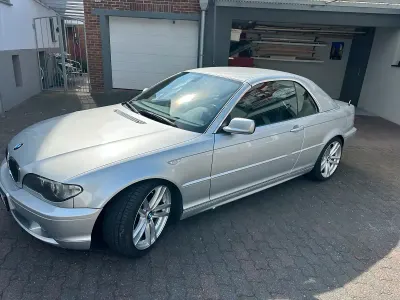 Gebraucht BMW 318 Cabriolet 149 PS (109 kW) 2003 Silber Cabrio