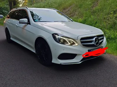 Używany Mercedes E250 AMG line 204 KM (150 kW) 2013 Biały Kombi