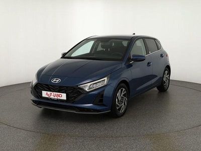 Neu Hyundai i20 79 PS (58 kW) 2025 Blau Limousine