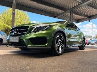 Gebraucht Mercedes GLA250 AMG line 211 PS (155 kW) 2016 Grün SUV