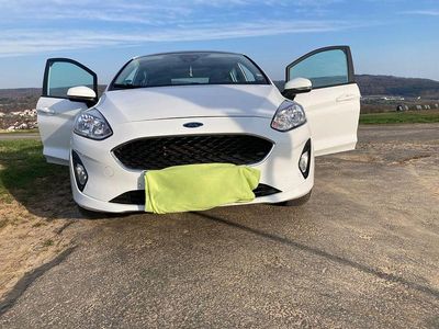 Gebraucht Ford Fiesta Cool & Connect 86 PS (63 kW) 2018 Weiß Kleinwagen