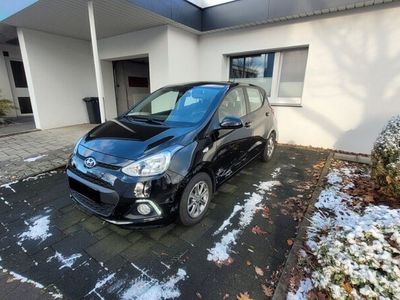 gebraucht Hyundai i10 i101.0 YES! Silver