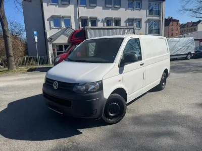 Używany VW Transporter 84 KM (61 kW) 2010 Biały Van
