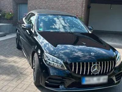 Gebraucht Mercedes C180 156 PS (114 kW) 2020 Schwarz Cabrio