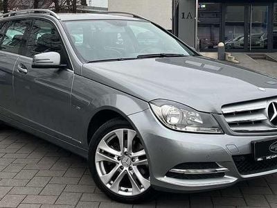 Gebraucht Mercedes C180 156 PS (114 kW) 2012 Grau Kombi