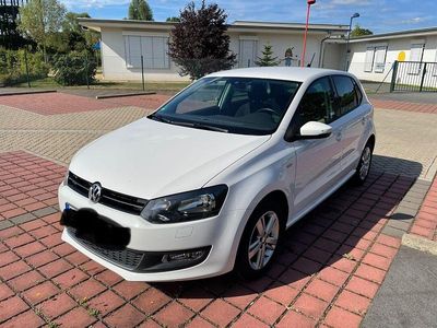 Gebraucht VW Polo Life 90 PS (66 kW) 2013 Weiß Kleinwagen