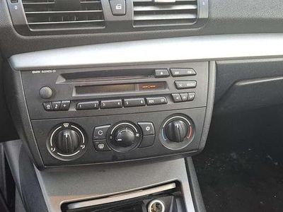 Gebraucht BMW 116 116 PS (85 kW) 2006 Schwarz Kleinwagen