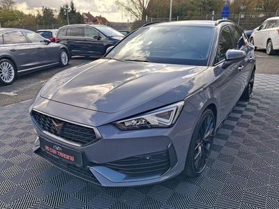 Second-hand Cupra Leon VZ 150 CP (110 kW) 2023 Gri Break