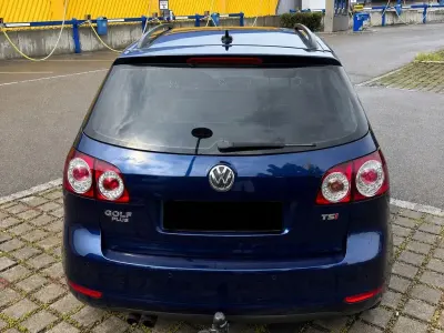 Gebraucht VW Golf Plus Comfortline 122 PS (89 kW) 2010 Blau Van / Kleinbus