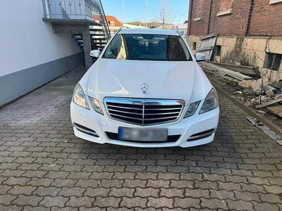 Gebraucht Mercedes E250 Avantgarde 204 PS (150 kW) 2012 Weiß Kombi