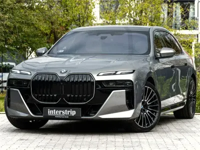 Gebraucht BMW 740 M Sport 299 PS (219 kW) 2025 Grau Limousine
