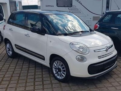 Weiß Gebraucht 2015 Fiat 500L Pop Star Van / Kleinbus | 6.900 € (Fairer Preis)