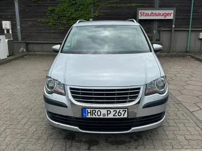 Gebraucht VW Touran Freestyle 140 PS (102 kW) 2010 Silber Van / Kleinbus
