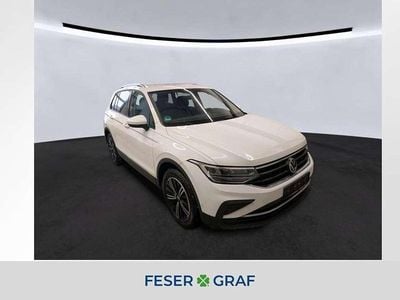 Gebraucht VW Tiguan Active 150 PS (110 kW) 2022 Pure white SUV