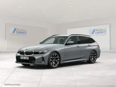 Gebraucht BMW 330 Performance 286 PS (210 kW) 2025 Grau Kombi