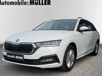 Brugt Skoda Octavia Ambition 115 HK (84 kW) 2023 Hvid Stationcar