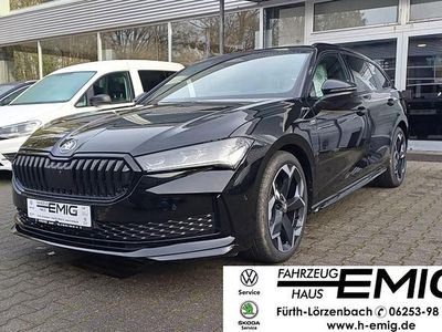 Neu Skoda Superb SportLine 193 PS (141 kW) 2025 Schwarz Kombi
