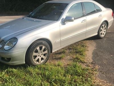Mercedes E230