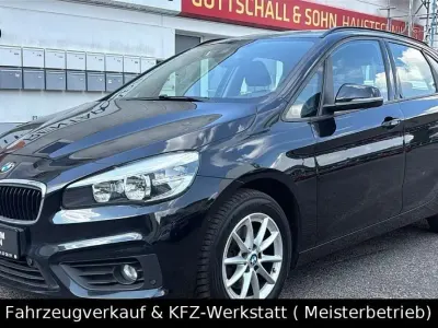 Gebraucht BMW 216 Active Tourer Advantage 116 PS (85 kW) 2016 Saphirschwarz Van / Kleinbus