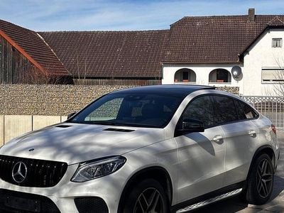Gebraucht Mercedes GLE400 AMG 333 PS (244 kW) 2016 Weiß Coupé