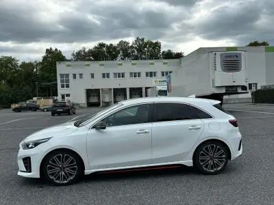 Gebraucht Kia Ceed GT GT 204 PS (150 kW) 2019 Weiß Limousine