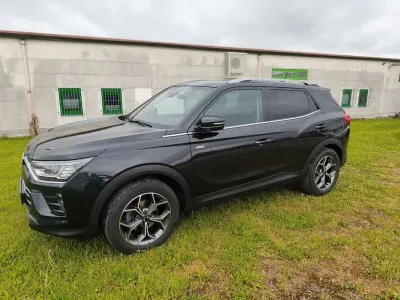 Gebraucht SsangYong Korando 163 PS (119 kW) 2023 Schwarz SUV