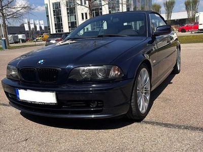Usado BMW 323 Sport Line 170 HP (125 kW) 2000 Azul Cabrios