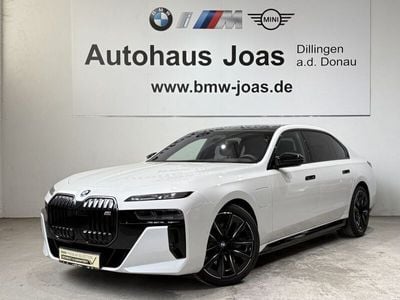 BMW M760e