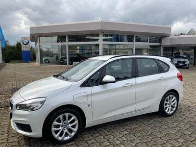 Gebraucht BMW 225 Active Tourer Advantage 136 PS (100 kW) 2018 Weiß Van / Kleinbus