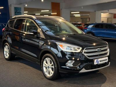 Schwarz Gebraucht 2017 Ford Kuga Titanium SUV | 14.350 € (Etwas zu teuer)