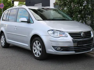 Gebraucht VW Touran Highline 109 PS (80 kW) 2008 Silber Van / Kleinbus