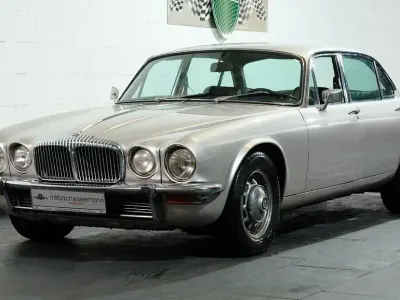 Gebraucht Jaguar XJ6 Sovereign 169 PS (124 kW) 1977 Silber Limousine