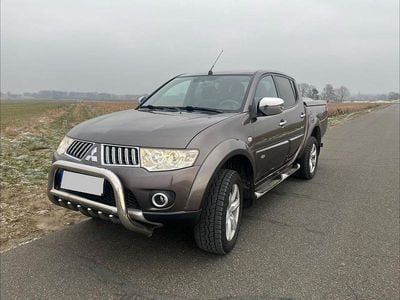 Braun Gebraucht 2011 Mitsubishi L200 Abholung | 8.450 € (Guter Preis)