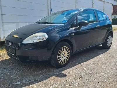 Gebraucht Fiat Punto 70 PS (51 kW) 2009 Blau Kleinwagen