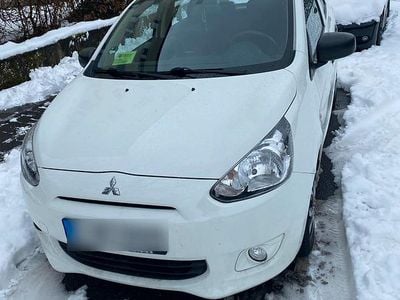 Weiß Gebraucht 2015 Mitsubishi Space Star Kleinwagen | 5.000 € (Fairer Preis)