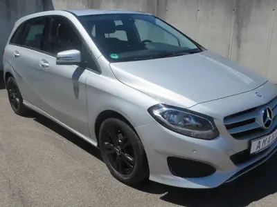Gebraucht Mercedes B180 122 PS (89 kW) 2016 Silber Kleinwagen