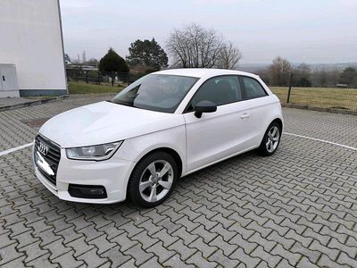 Weiß Gebraucht 2016 Audi A1 Design Limousine | 8.000 € (Guter Preis)