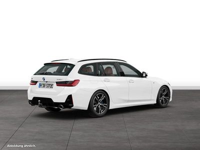 Weiß Gebraucht 2024 BMW 330e M Sport Kombi | 48.940 € (Fairer Preis)