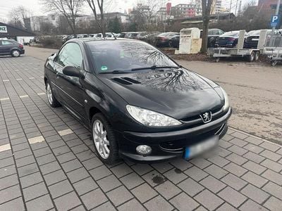 Gebraucht Peugeot 206 CC 109 PS (80 kW) 2005 Schwarz Cabrio