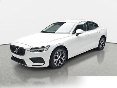 Metallic Gebraucht 2024 Volvo S60 Core Limousine | 32.400 € (Fairer Preis)