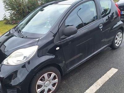 Gebraucht Peugeot 107 68 PS (50 kW) 2009 Schwarz Kleinwagen