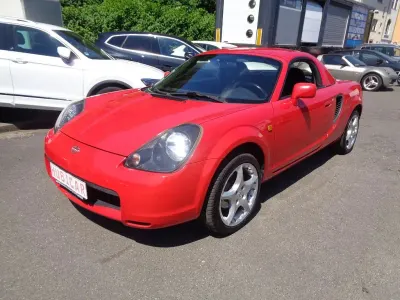 Gebraucht Toyota MR2 140 PS (102 kW) 2001 Rot Cabrio