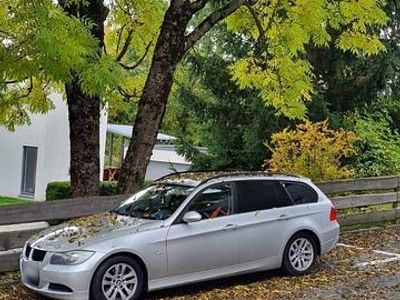 Gebraucht BMW 320 163 PS (119 kW) 2007 Silber Kombi