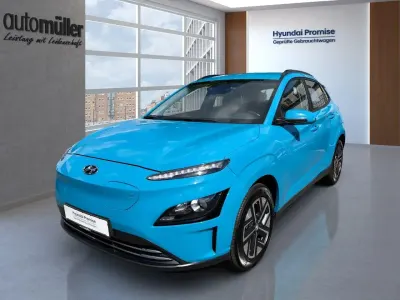 Gebraucht Hyundai Kona Basis 114 kW (156 PS) 2022 Blau SUV