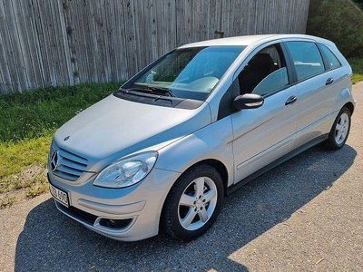 Second-hand Mercedes B170 116 CP (85 kW) 2008 Argintiu Monovolum