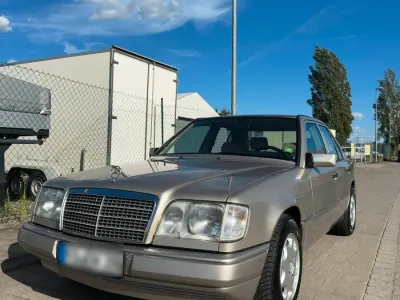 Gebraucht Mercedes E280 193 PS (141 kW) 1994 Limousine