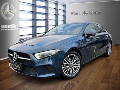 Second-hand Mercedes A200 Night 150 CP (110 kW) 2022 Albastru Berlinǎ