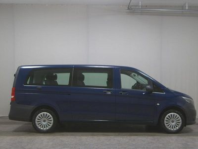 Second-hand Mercedes Vito 136 CP (100 kW) 2023 Albastru Van